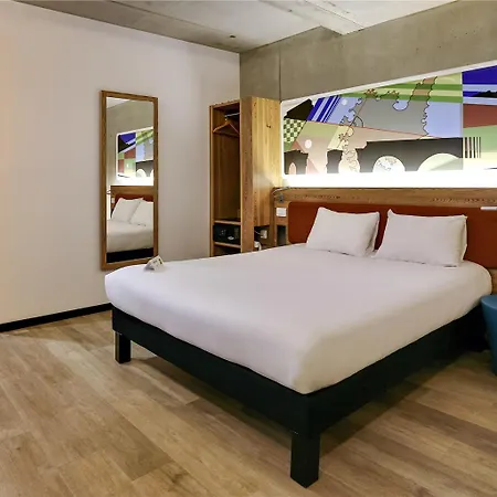 Ibis Styles Napoleon 3* アジャクシオ