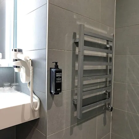 Ibis Styles Napoleon Hotel 3*