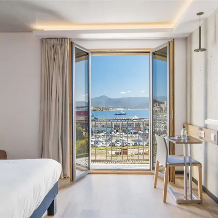 Ibis Styles Napoleon 호텔
