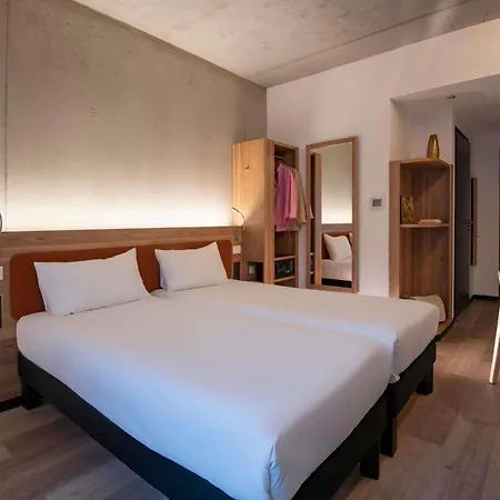 מלון Ibis Styles Napoleon 3*