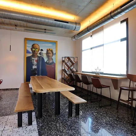 Ibis Styles Napoleon