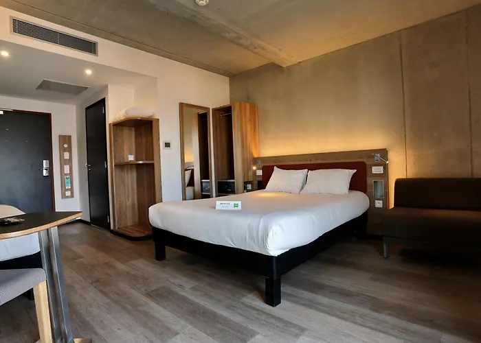 Hotel Ibis Styles Napoleon 3*